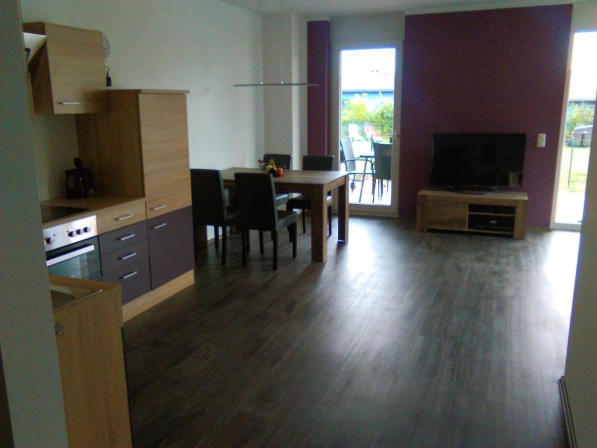 Ferienwohnung Am Seglerhafen Peenemunde Exterior photo